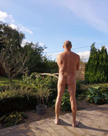 Détendez-vous, massages naturistes!!
