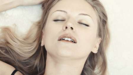 Massage cunnilingus pour femmes sans contrepartie
