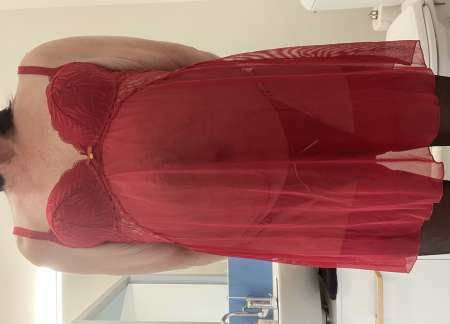 homme travesti passif obéissant reçoit