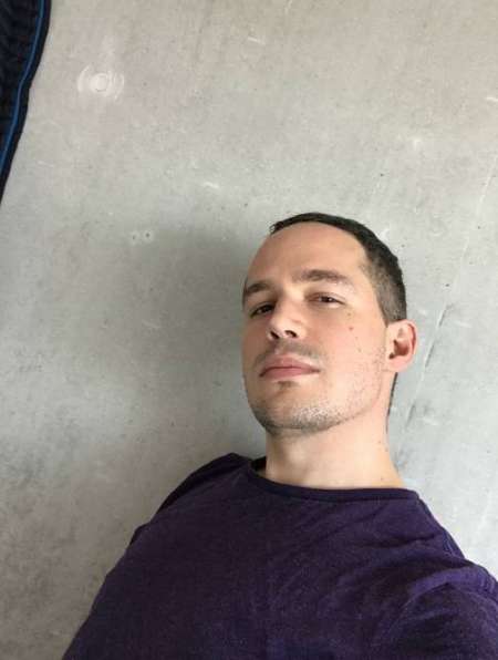 Homme cherche une escorte à domicile