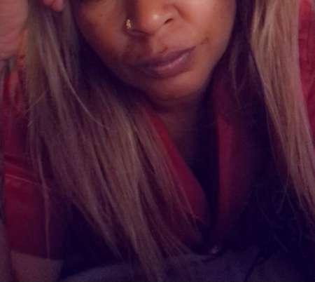 Femme cherche hommes généreux