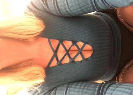 Charmante blonde