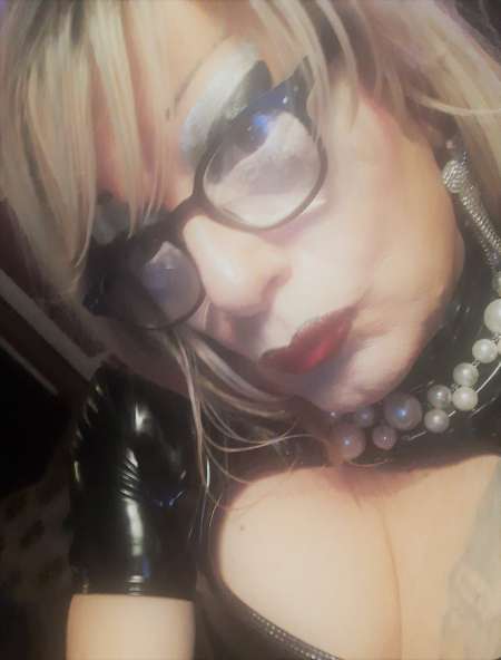 sophie travestie perpignan
