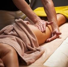 Massage Détente et Doigtage Coquins pour Femmes