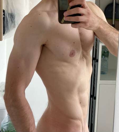 Propose service, ménage, massage, bricolage...