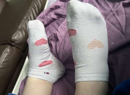 Séance fétichiste des pieds en scoquette