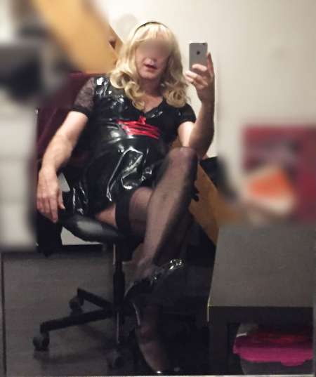 Travesti amatrice reçois homme à sucer dans le 77