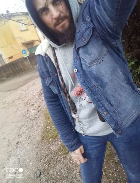 J'ai envie de me faire sucer bien à fond