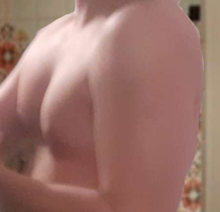 Jeune homme pour satisfaire ses dames
