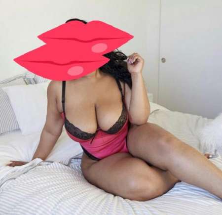 Escort girl ebony