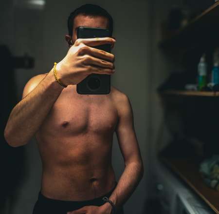 Homme chaud pour plan cul