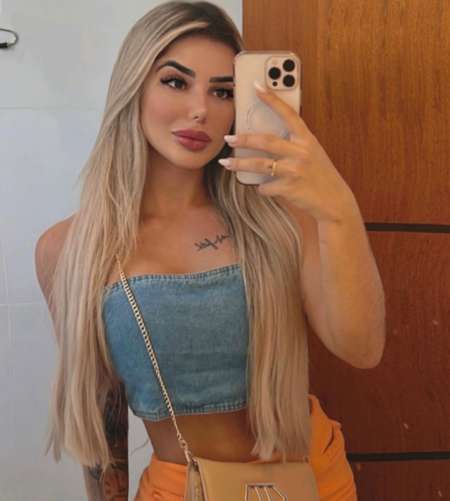 LARA BLONDE A PARIS 20 EME
