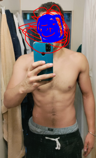 Homme 30 ans (Athlétique - 1m90 - 95 KG)