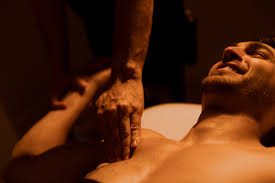 MASSAGE /DOUCHE NATURISTE / HOM FEM