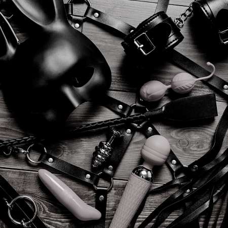 Recherche une partenaire kinky