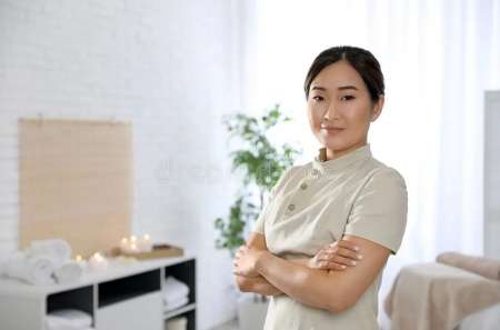 Vrai Masseuse Thai