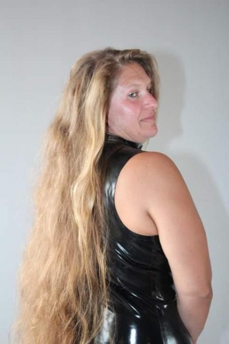 Dominatrice vicieuse perverse