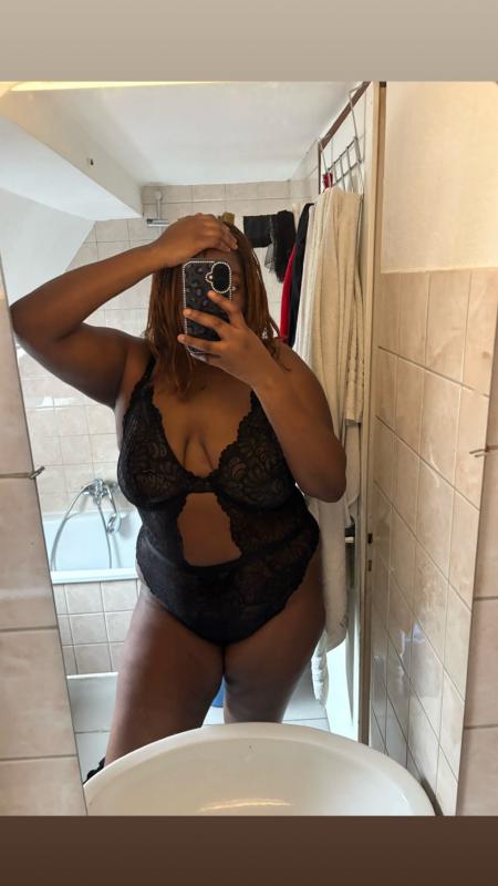 Sugar baby coquine et prêt à tout