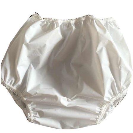 a punir avec culotte plastique et couches