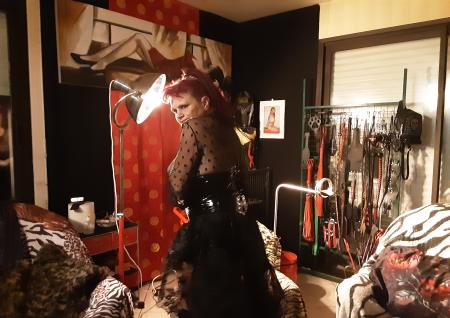 Domina faby cherche soumis