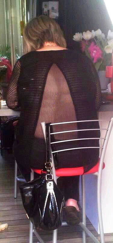petite mature ronde blonde a gros seins a dispo
