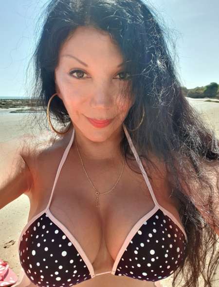 LILI LATINA A NANTES CENTRE VILLE cote BEAULIEU...