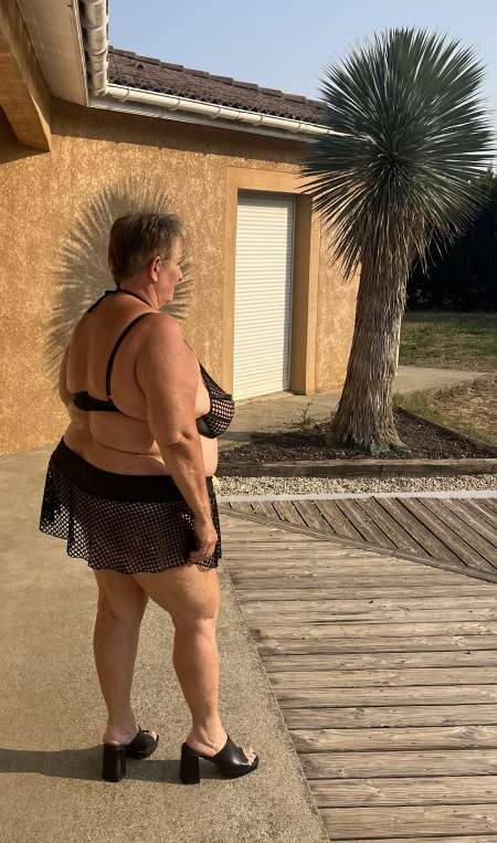 Plaisir avec femme très ronde